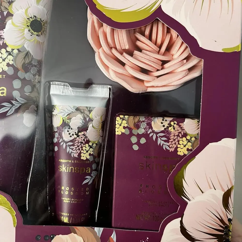 Asquith &Somerset Skinspa Pamper Set Frosted Blossom Shower Gel Lotion Bath Salt